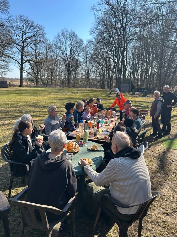 Arbeitseinsatz auf dem Vereinsgelände des Schönfließer HSC 16
